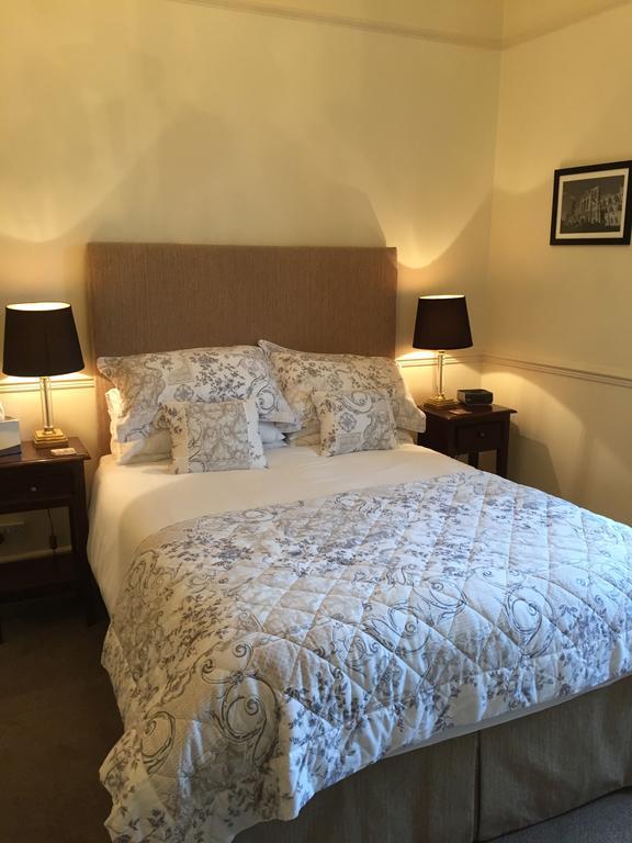 Bishops Guest Accommodation York Ruang foto