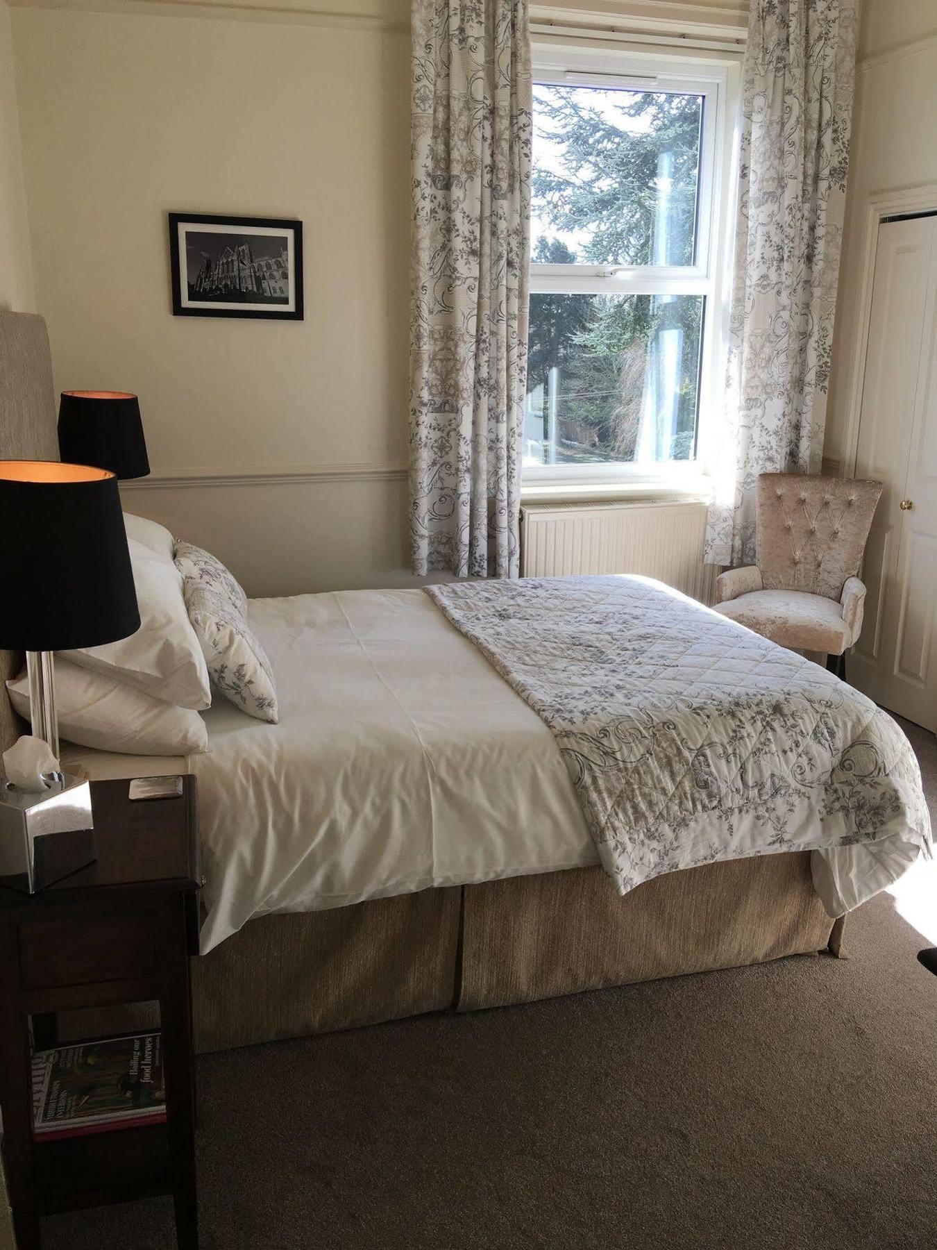 Bishops Guest Accommodation York Bagian luar foto
